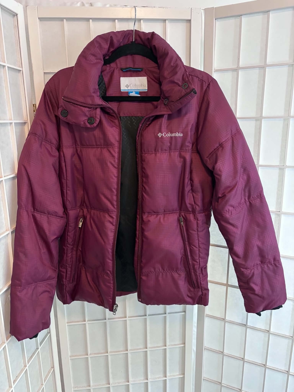 Columbia Women's Burgundy Puffer Ski Jacket